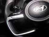 Used 2025 Hyundai Elantra SE image 5