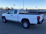 Used 2022 Toyota Tacoma SR image 3