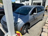 Used 2020 Chrysler Pacifica Touring image 2
