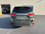 Used 2018 Toyota Highlander XLE image 3