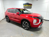 Used 2023 Mitsubishi Outlander SE image 2