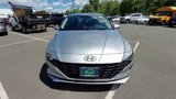 Used 2023 Hyundai Elantra SEL w/ Convenience Package image 3