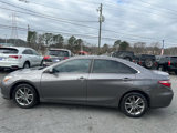 Used 2017 Toyota Camry SE image 3