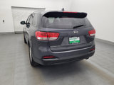 Used 2017 Kia Sorento LX w/ LX Convenience Package image 6