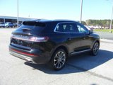 Used 2021 Lincoln Nautilus Reserve w/ Equipment Group 201A image 5