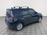 Used 2023 Kia Soul LX w/ LX Technology Package image 5