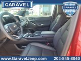 Used 2025 Chevrolet Equinox LT w/ Convenience Package II image 2