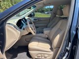 Used 2015 Nissan Pathfinder SL image 3