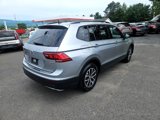 Used 2021 Volkswagen Tiguan S image 3