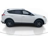 Used 2018 Toyota RAV4 SE image 2