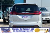 Used 2023 Chrysler Pacifica Touring-L image 5