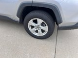 Used 2019 Toyota RAV4 LE image 5