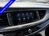 Used 2021 Buick Enclave Essence image 3