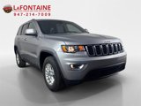 Used 2019 Jeep Grand Cherokee Laredo image 3