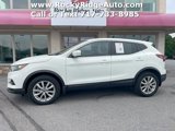 Used 2022 Nissan Rogue Sport S image 4