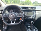 Used 2019 Nissan Rogue Sport S image 2