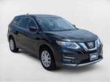 Used 2017 Nissan Rogue S image 3