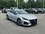Used 2024 Nissan Altima 2.5 SV image 2