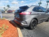Used 2023 Ford Edge SE w/ Black Appearance Package image 5