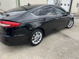 Used 2020 Ford Fusion SE image 6