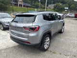 Used 2023 Jeep Compass Latitude image 3