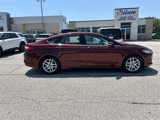 Used 2015 Ford Fusion SE image 3