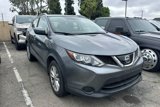 Used 2018 Nissan Rogue Sport SV image 2