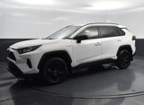 Used 2021 Toyota RAV4 LE image 2