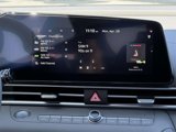 Used 2024 Hyundai Elantra SEL w/ Convenience Package image 3