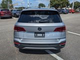 Used 2023 Volkswagen Taos SE w/ Panoramic Sunroof Package image 5