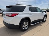 Used 2019 Chevrolet Traverse LT image 3