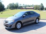 Used 2013 Toyota Camry LE image 2