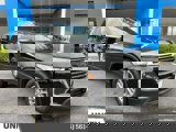 Used 2023 Chevrolet Traverse LT image 2