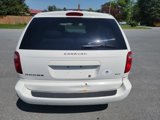 Used 2006 Dodge Caravan SXT w/ Popular Equipment Group I image 5