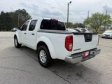 Used 2015 Nissan Frontier SV image 3