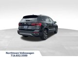 Certified 2022 Volkswagen Taos SE image 3