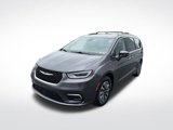 Used 2021 Chrysler Pacifica Touring-L image 3