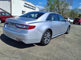 Used 2017 Lincoln Continental Premiere image 3