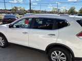 Used 2018 Nissan Rogue SV image 6