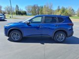 Used 2023 Nissan Rogue S image 2
