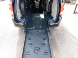 Used 2017 Dodge Grand Caravan SXT image 3