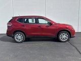 Used 2016 Nissan Rogue S image 2