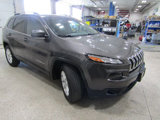 Used 2017 Jeep Cherokee Latitude image 2