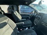 Used 2018 Dodge Grand Caravan SE image 2