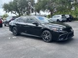 Used 2021 Toyota Camry SE image 2