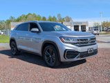 Used 2021 Volkswagen Atlas Cross Sport SE image 2
