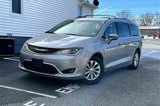 Used 2018 Chrysler Pacifica Touring-L w/ Premium Audio Group image 2