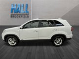 Used 2015 Kia Sorento LX image 2