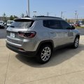 Used 2022 Jeep Compass Latitude image 3