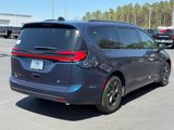 New 2025 Chrysler Pacifica Select image 3